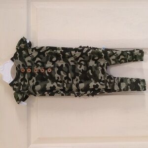 Posh Peanut | Camouflage Ramper | Ruffle Butt | Size 0-3 months | EUC | Bamboo